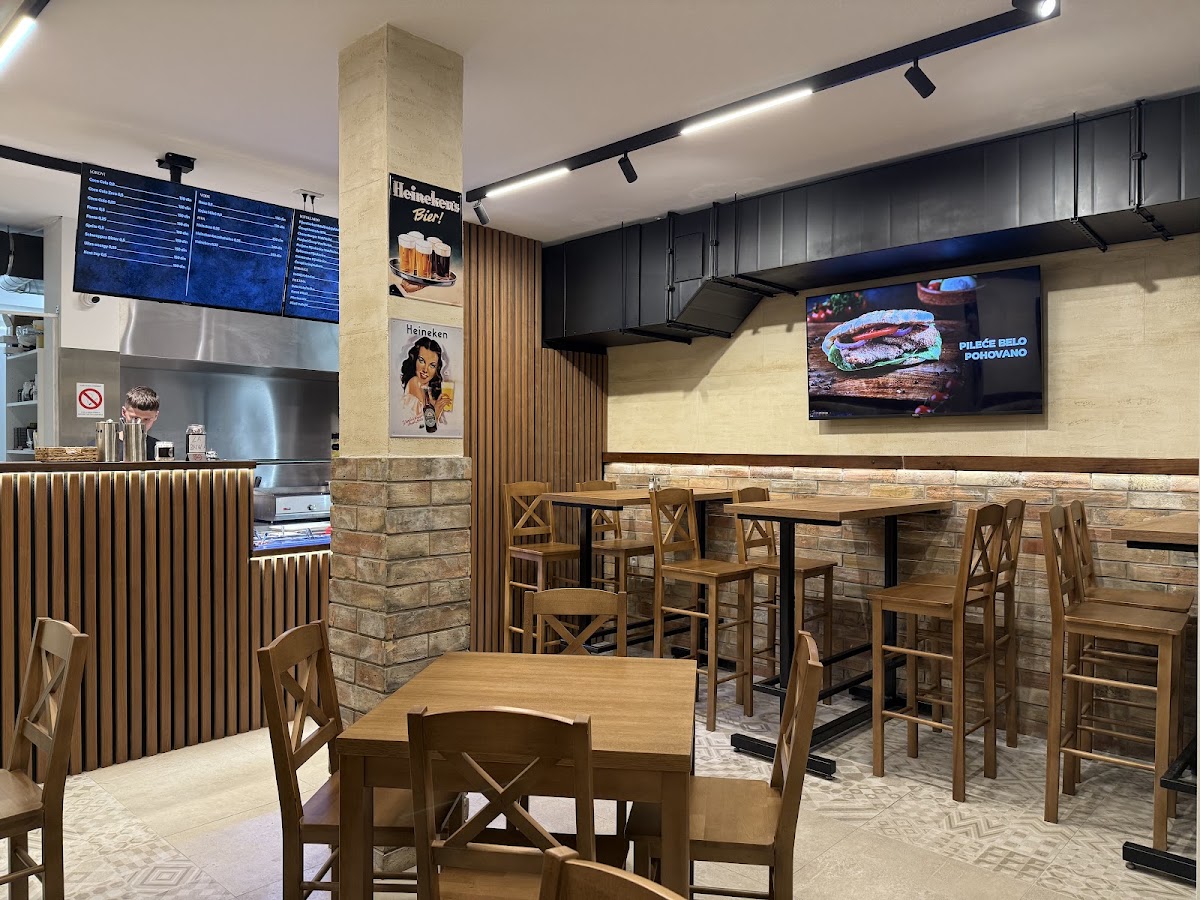Zarićev Vajat - Restorani u Novom Sadu
