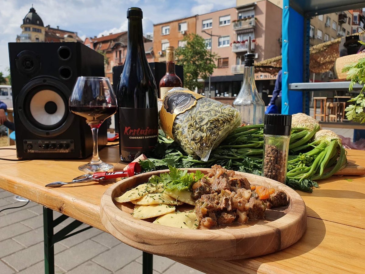 Pastai Bar & Restaurant - Restorani u Novom Sadu