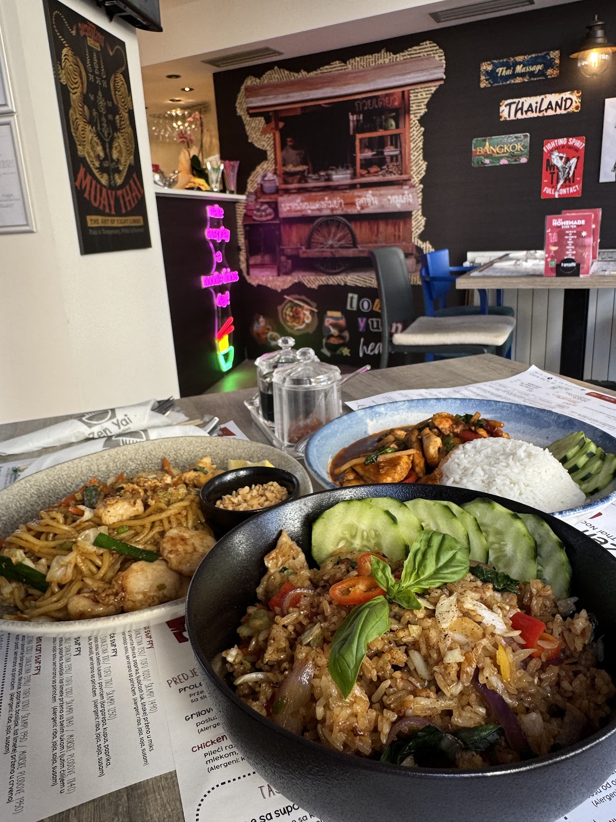 Zen Yai Thai Street Food - Restorani u Novom Sadu