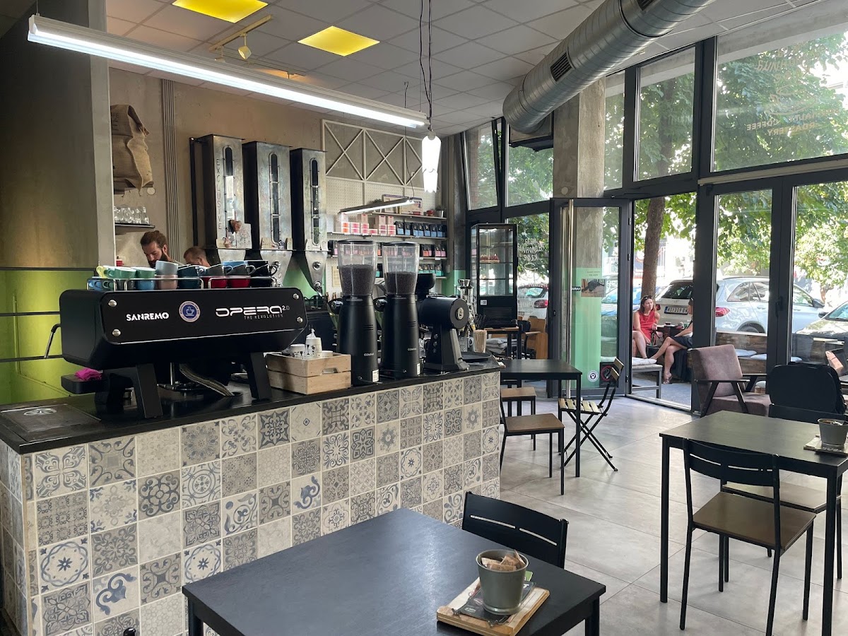 Mala Radionica Kafe - Kafići u Novom Sadu