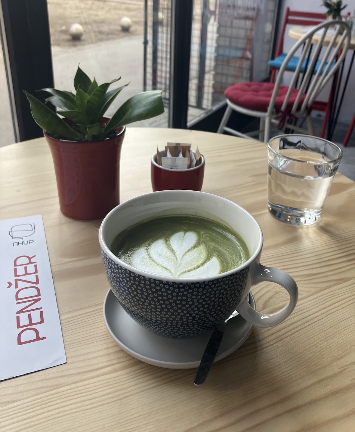 Pendžer Specialty Coffee Shop Bar - Kafići u Novom Sadu