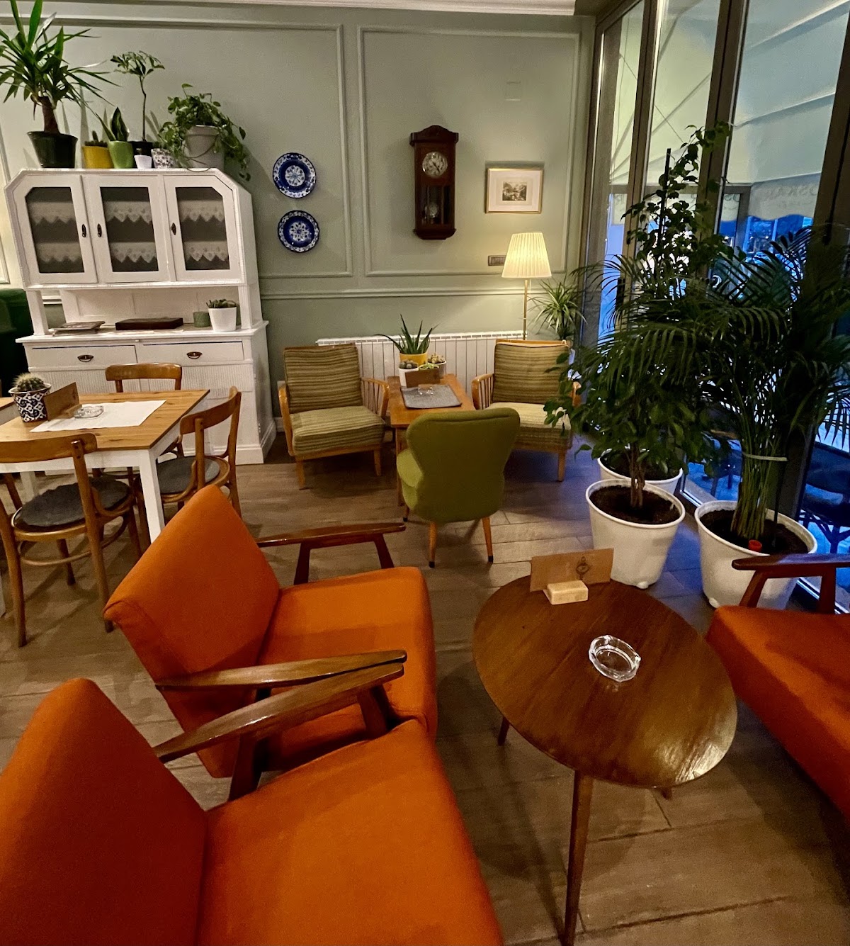 Oskar Cafe - Kafići u Novom Sadu