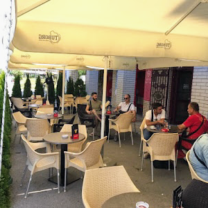 Caffe Film - Kafići u Novom Sadu