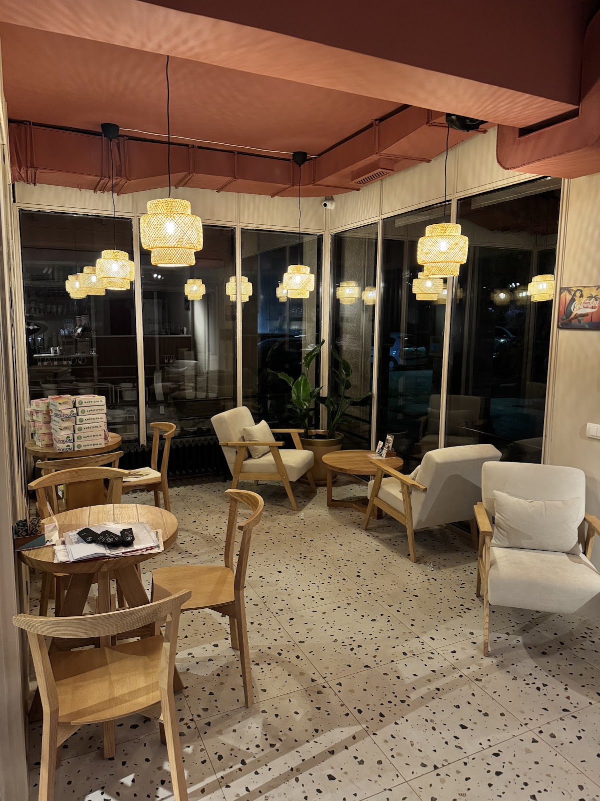 Kafeterija Bulevar - Novi Sad - Kafići u Novom Sadu