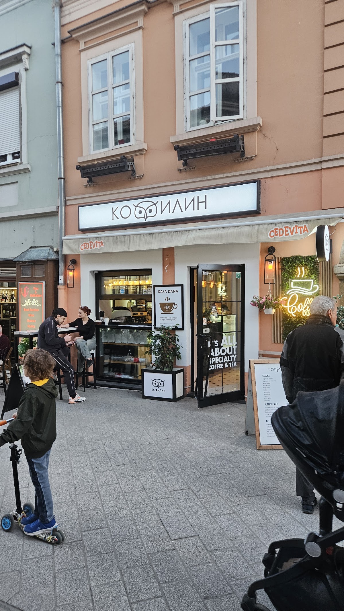 Kafeterija Kofilin - Kofeйnя Kofilin - Kafići u Novom Sadu