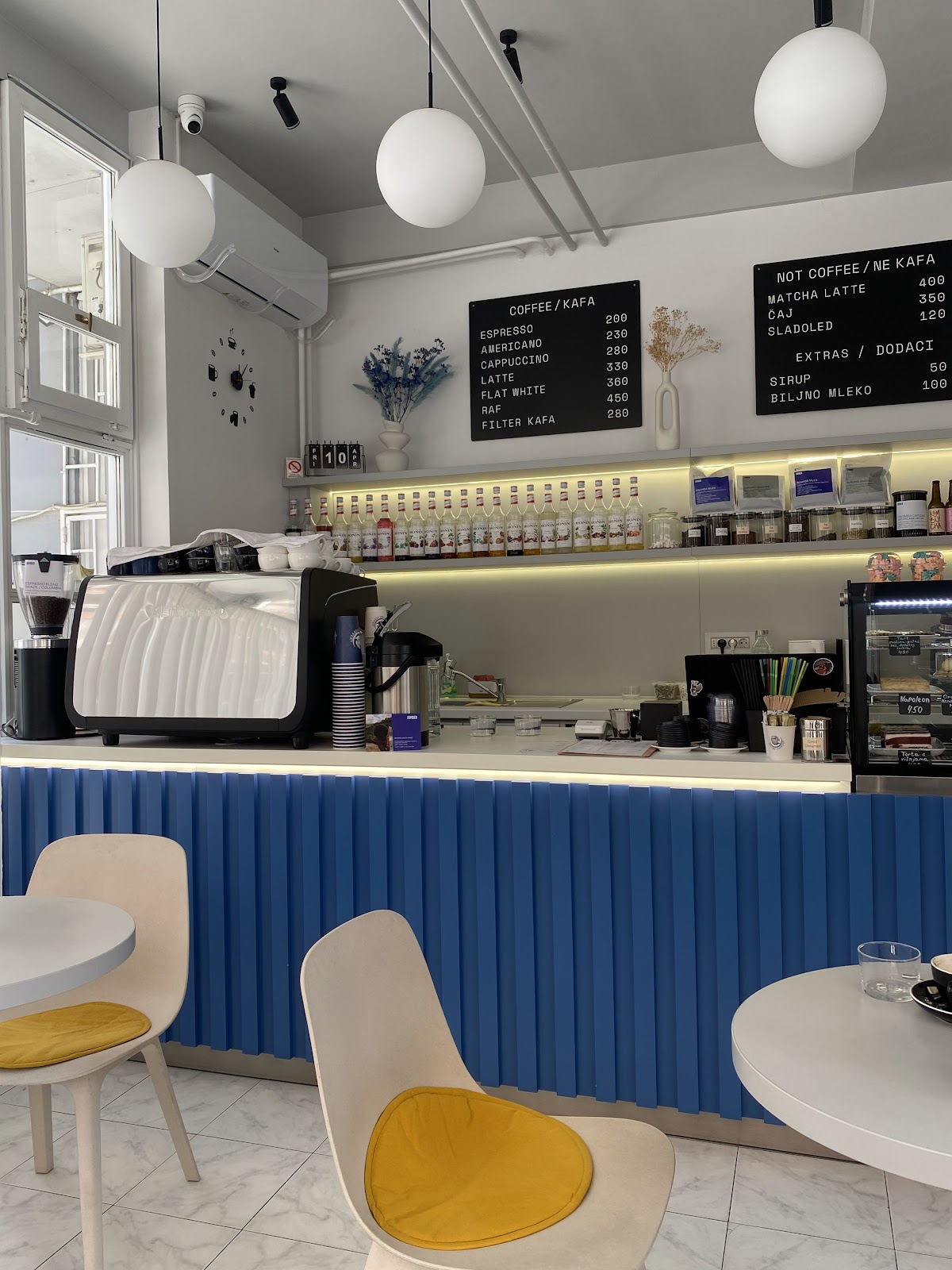 MAYBE COFFEE? - Kafići u Novom Sadu