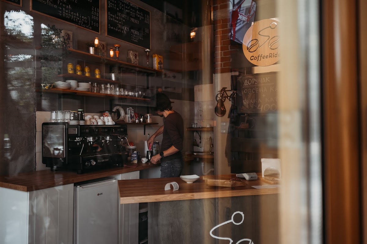 CoffeeRide - Kafići u Novom Sadu
