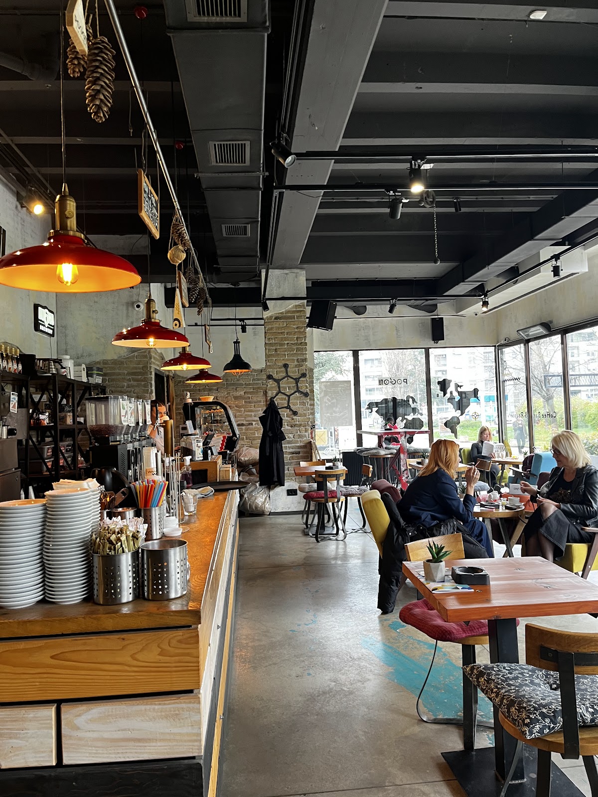 Spoj Coffee Bar - Kafići u Novom Sadu