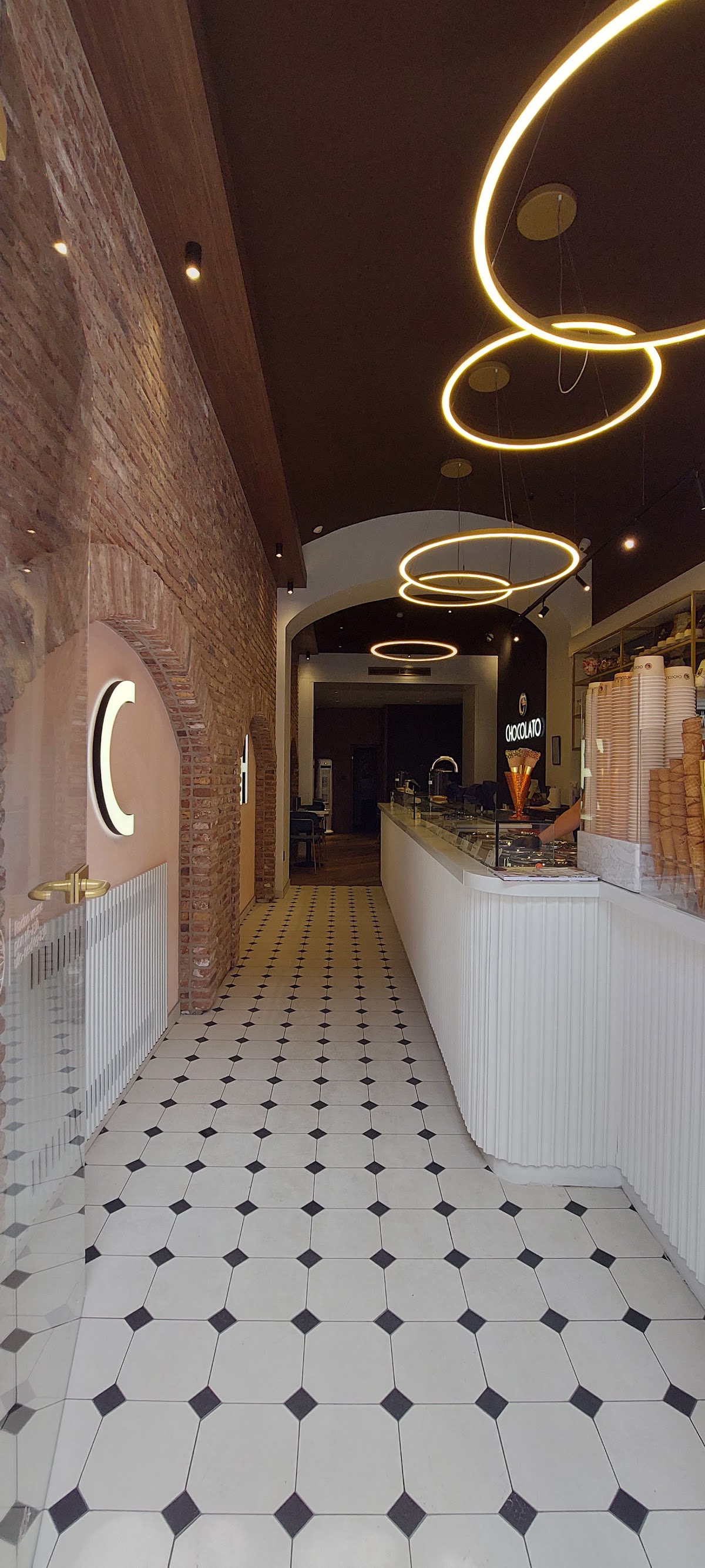 Poslastičarnica Chocolato Novi Sad - Kafići u Novom Sadu