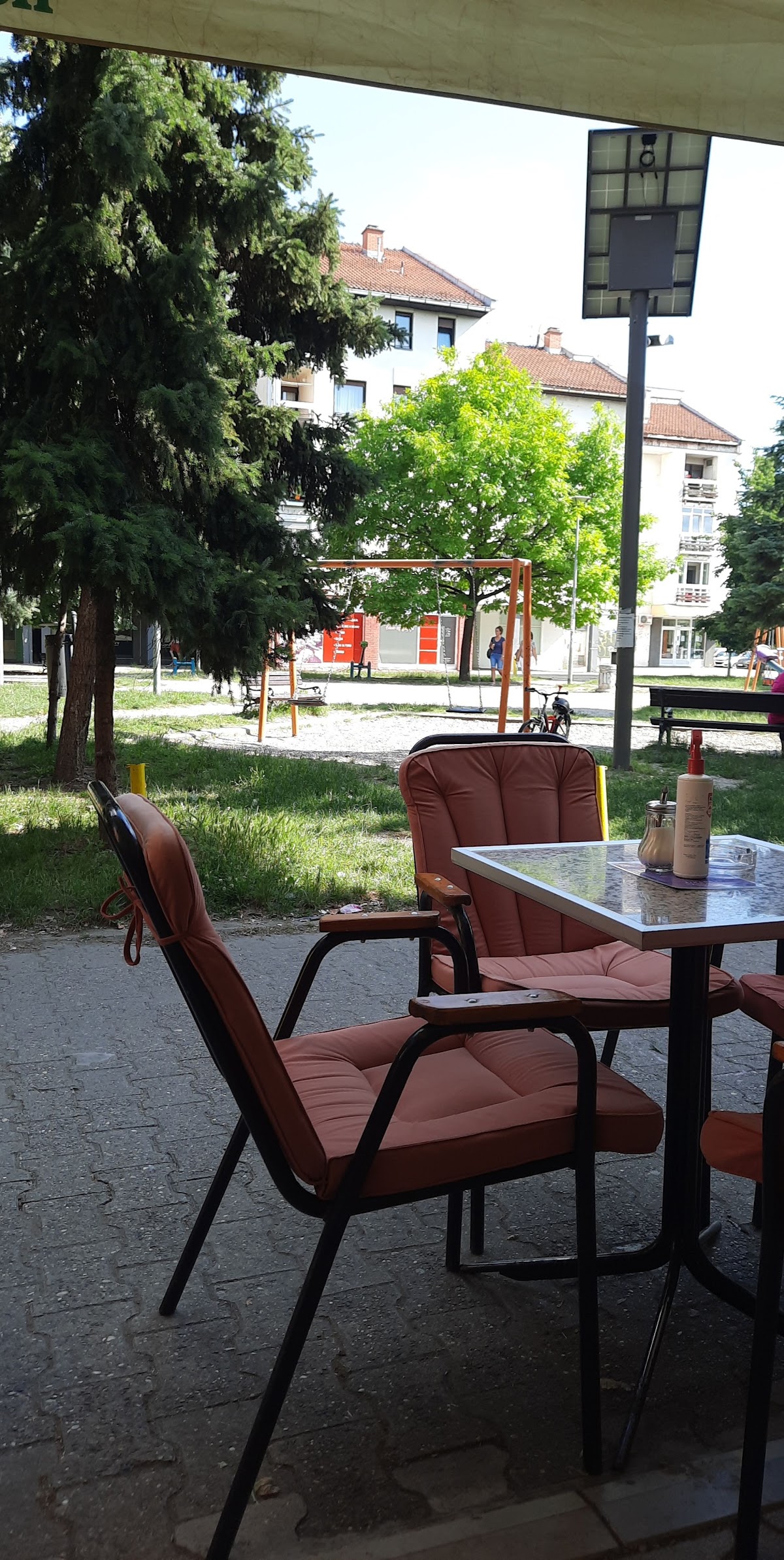 Poslasticarnica Happy Cake - Kafići u Novom Sadu