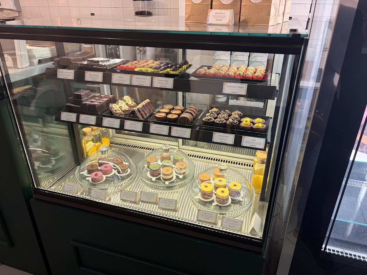 Šećernema - Vegan Desserts & Coffee - Kafići u Novom Sadu