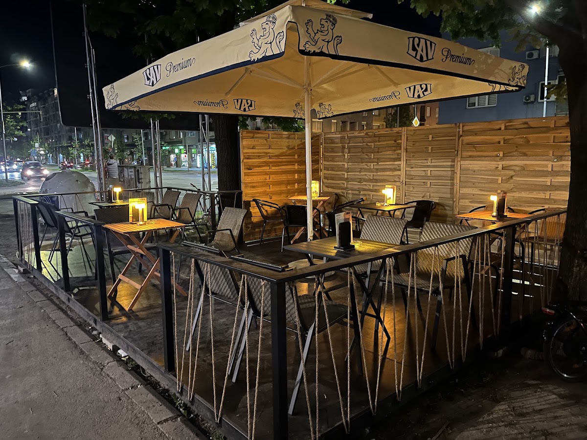 Dim Coffee & Bar - Kafići u Novom Sadu