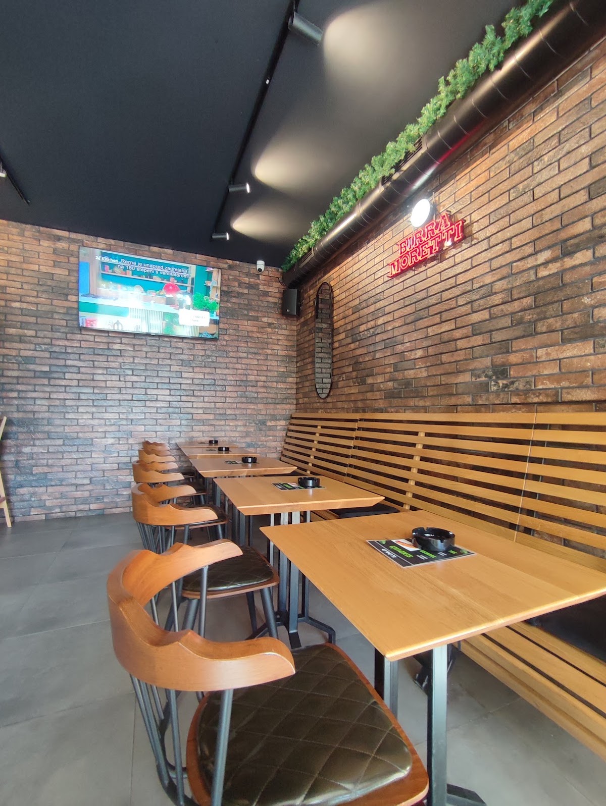 Kolo Pub - Kafići u Novom Sadu