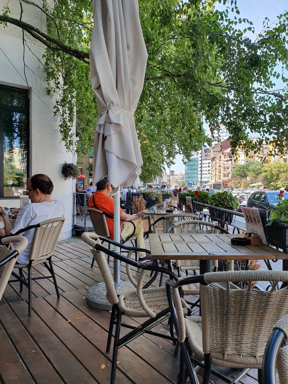 Bašta PUB - Kafići u Novom Sadu