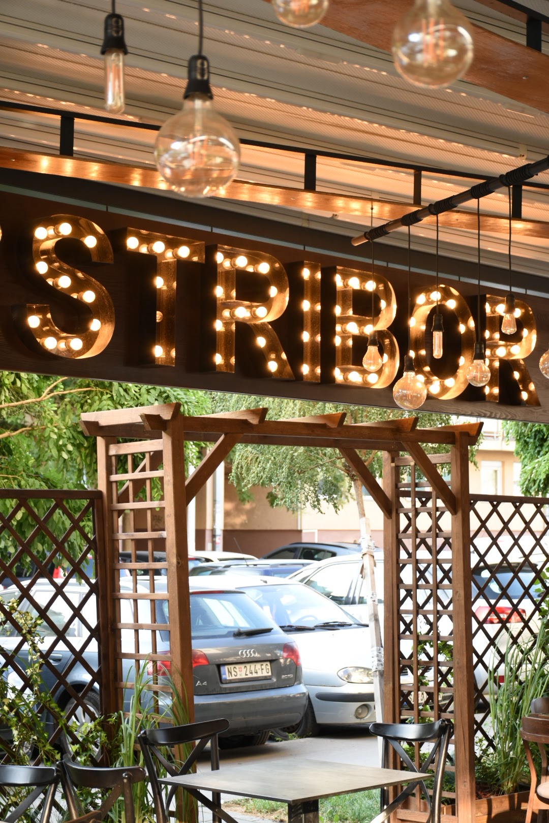 Stribor 3bir & More - Kafići u Novom Sadu