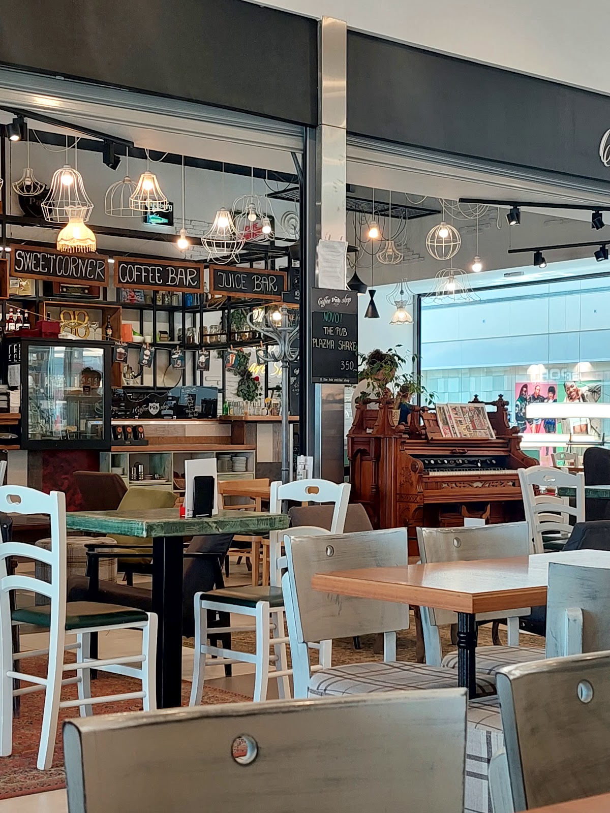 The Pub Coffee Shop - Kafići u Novom Sadu