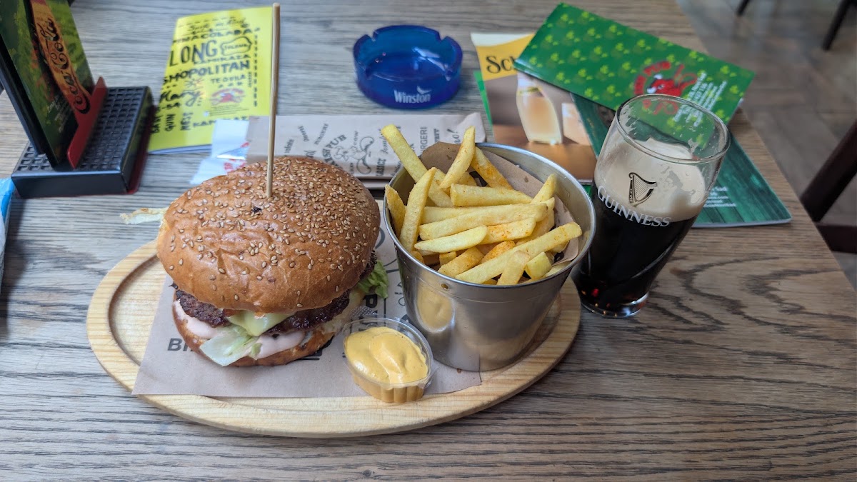 Irish Pub Red Cow - Kafići u Novom Sadu
