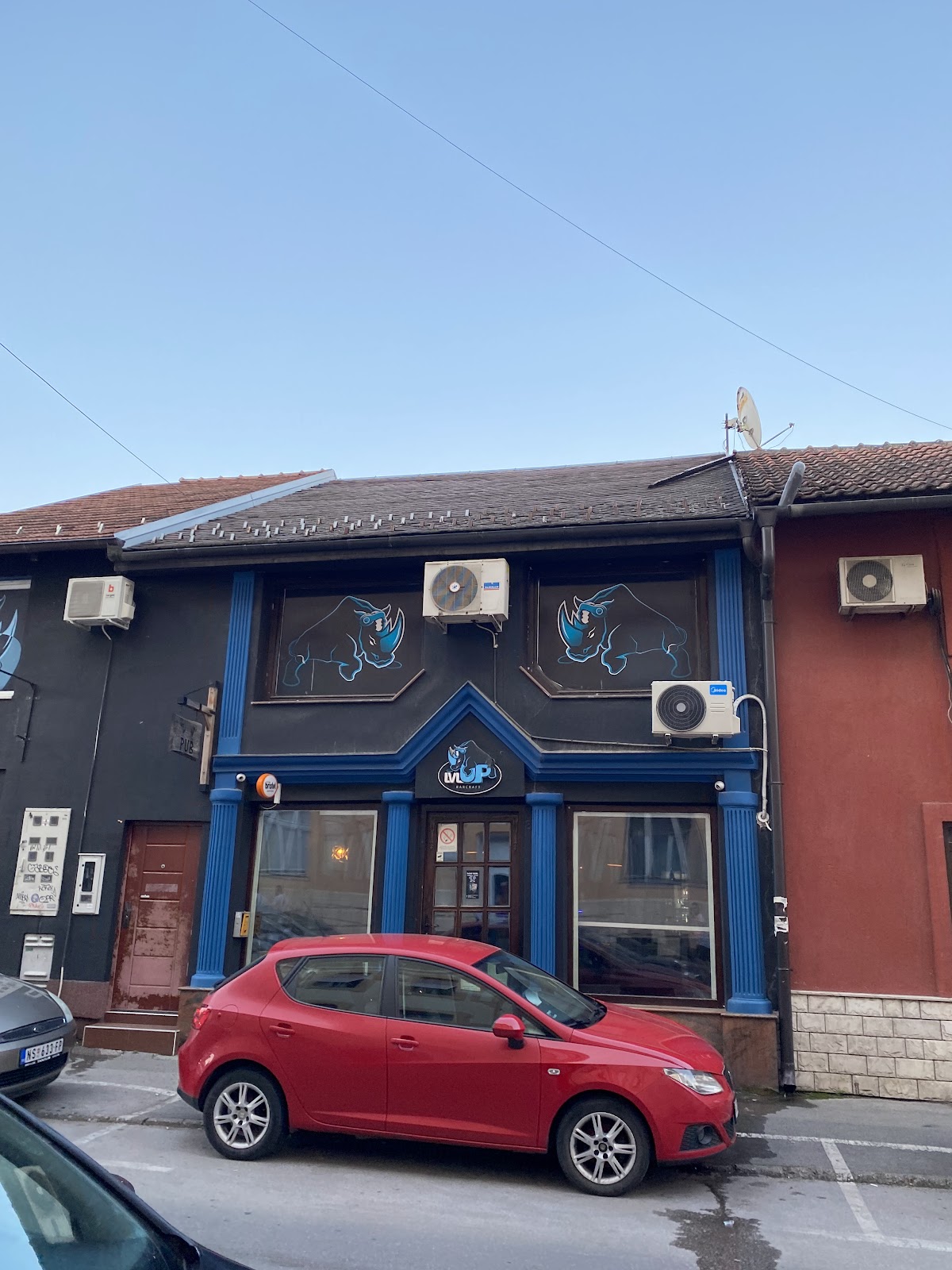 LVLUP Barcraft & e-sports club - Kafići u Novom Sadu