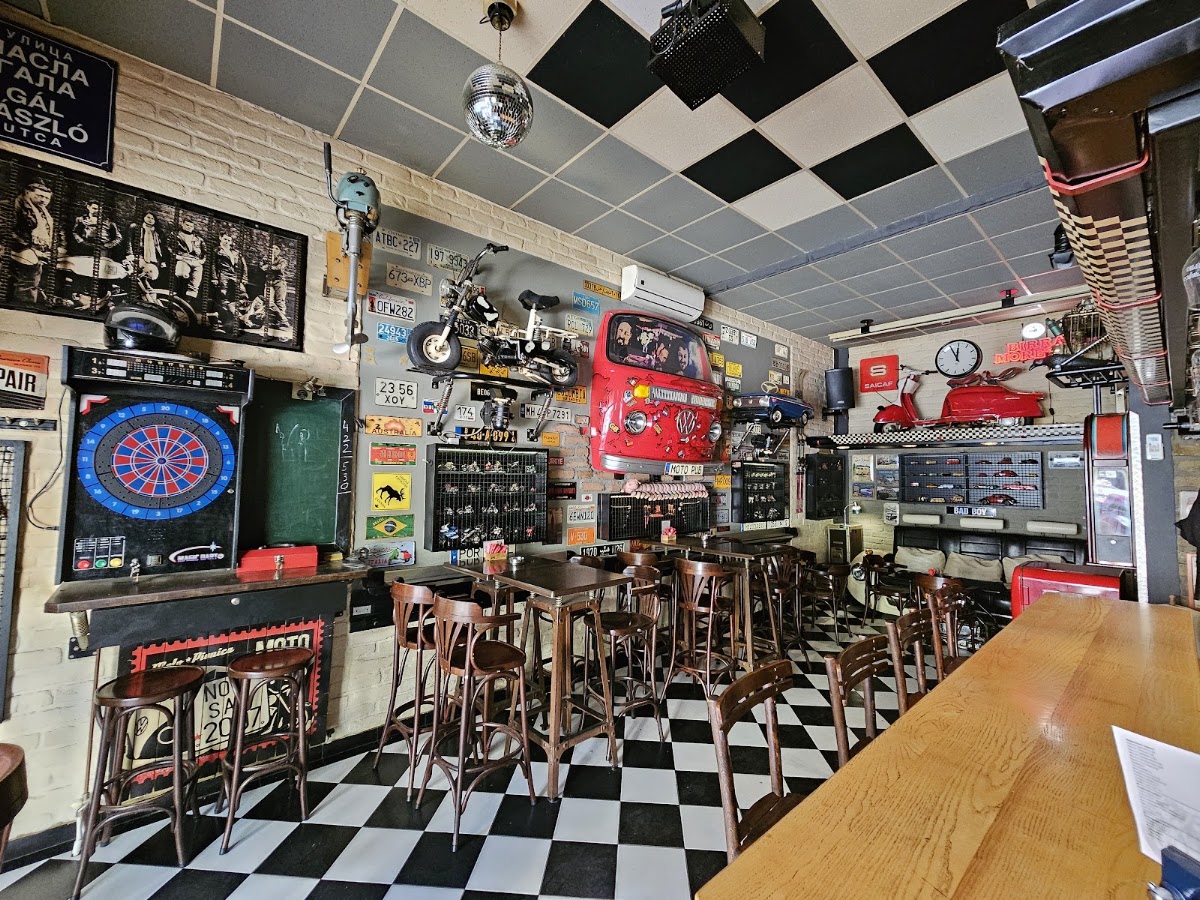 Pivnica ''Moto klub'' - Kafići u Novom Sadu