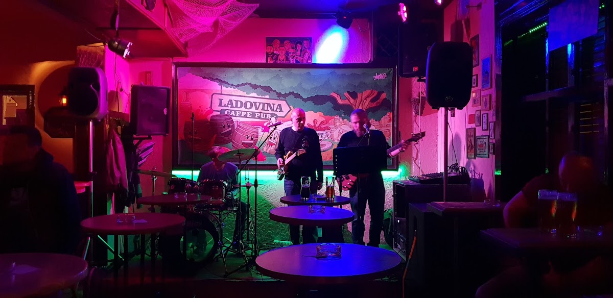 Marta Pub - Kafići u Novom Sadu