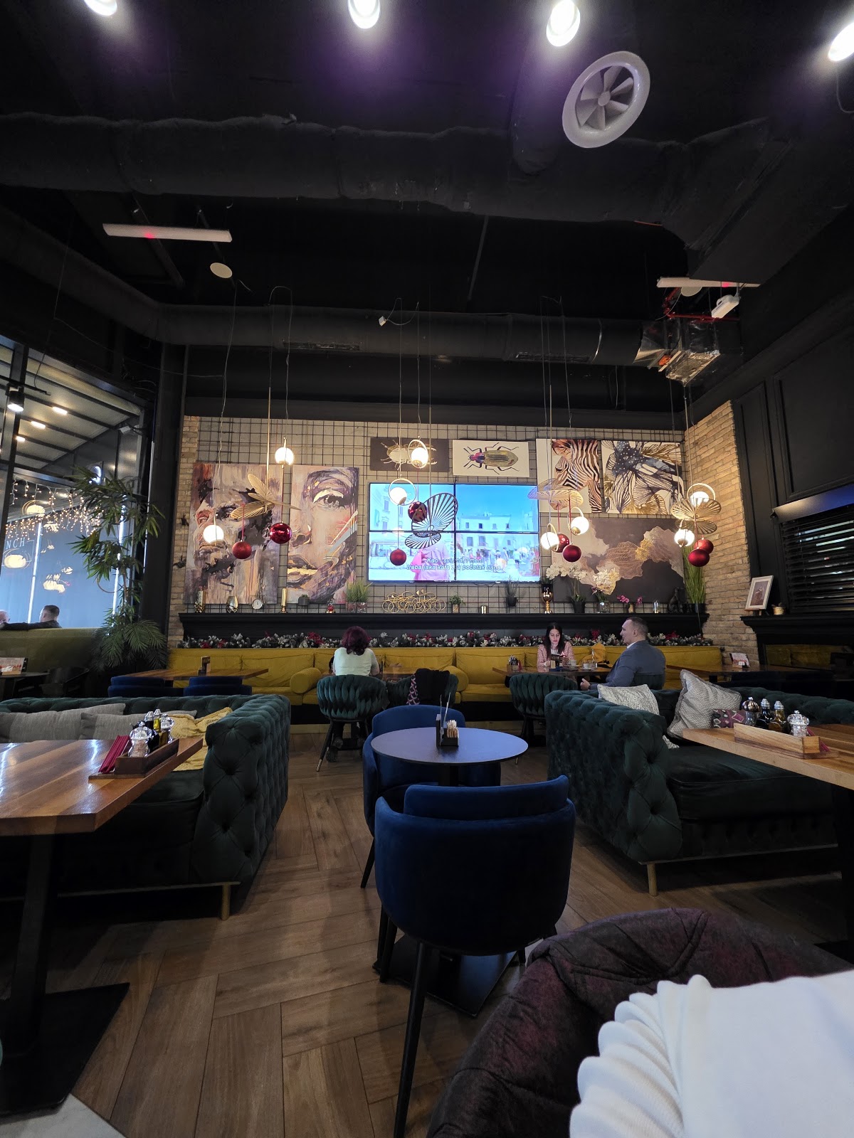 Brunch Lounge - Kafići u Novom Sadu