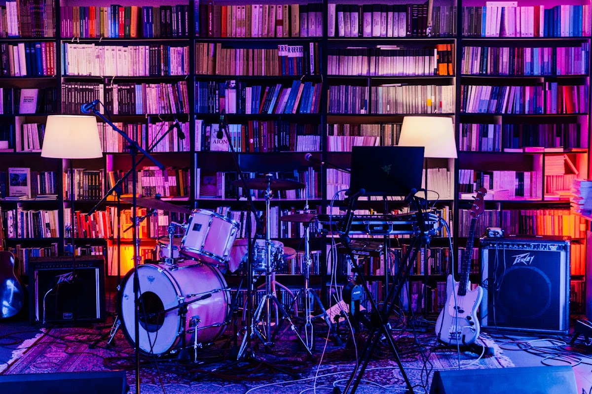 bulevar books, knjižara koja svira - Kafići u Novom Sadu