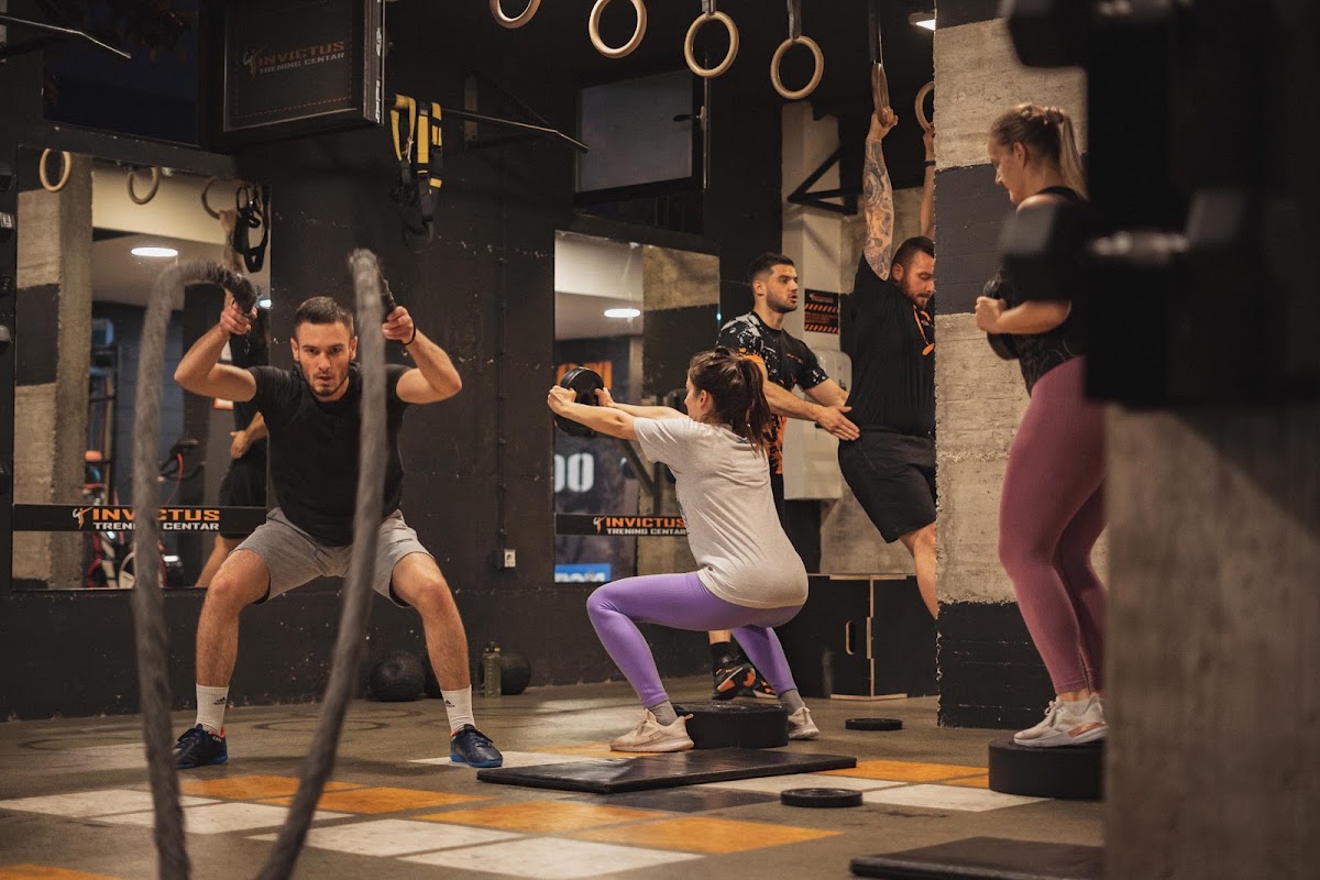 Trening centar INVICTUS - Teretane u Novom Sadu