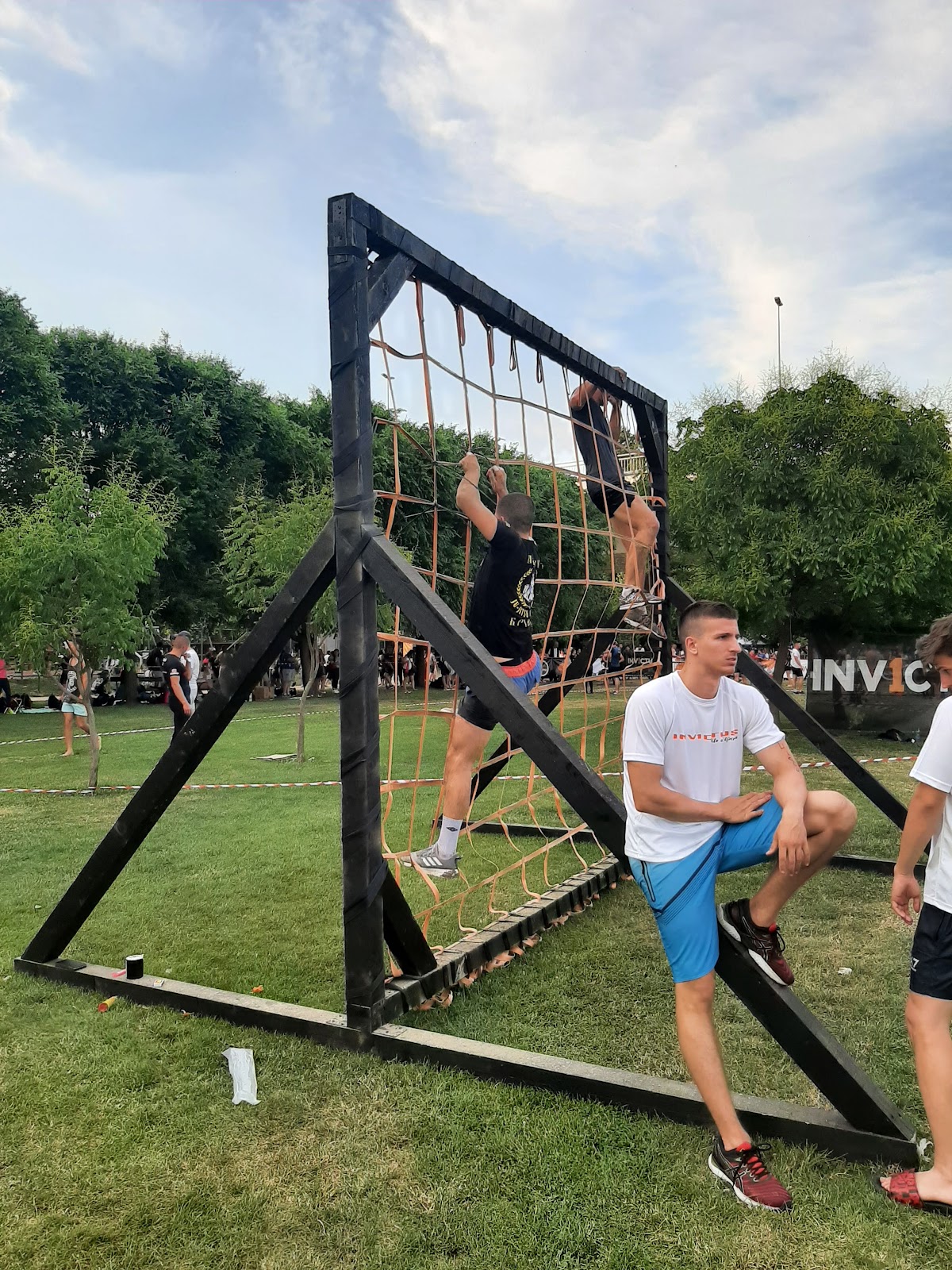 Trening centar INVICTUS - Teretane u Novom Sadu