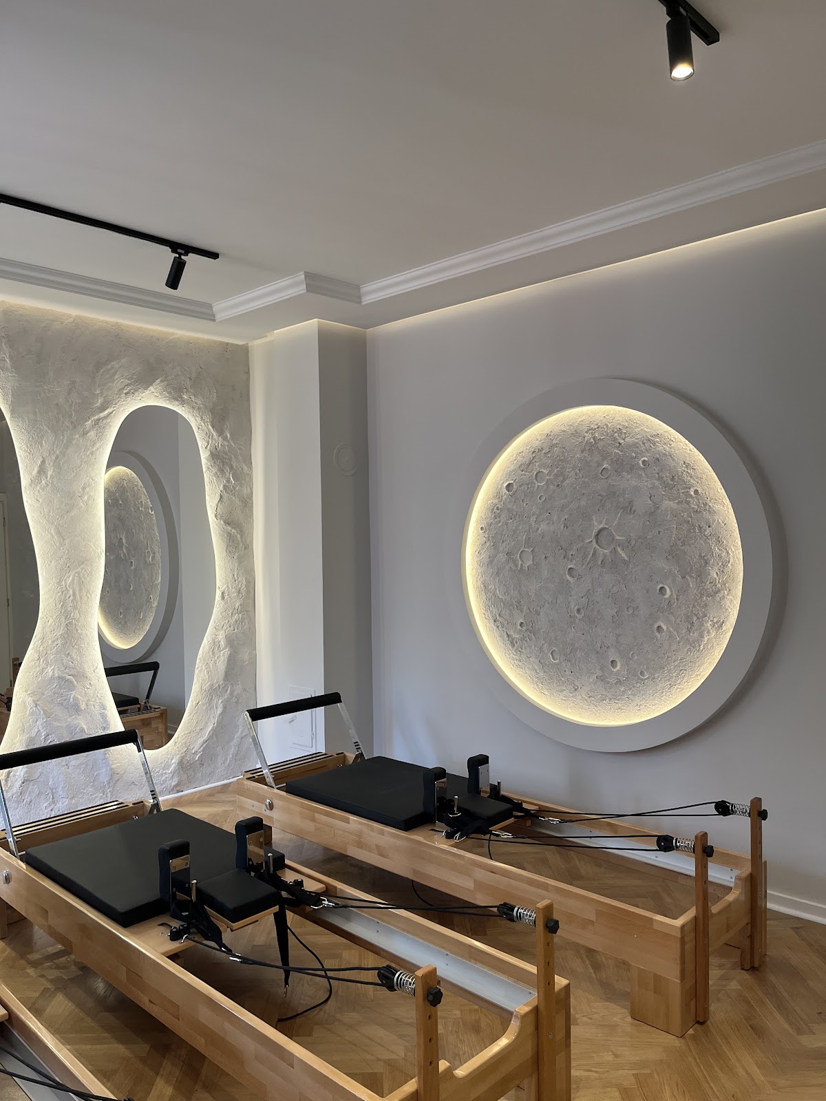 MOON pilates studio Novi Sad - Teretane u Novom Sadu