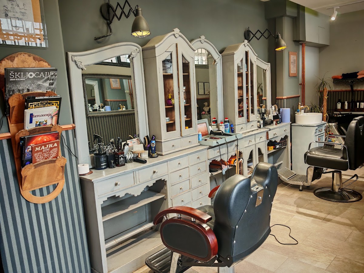 Muški frizerski salon Saloon - Usluge u Novom Sadu