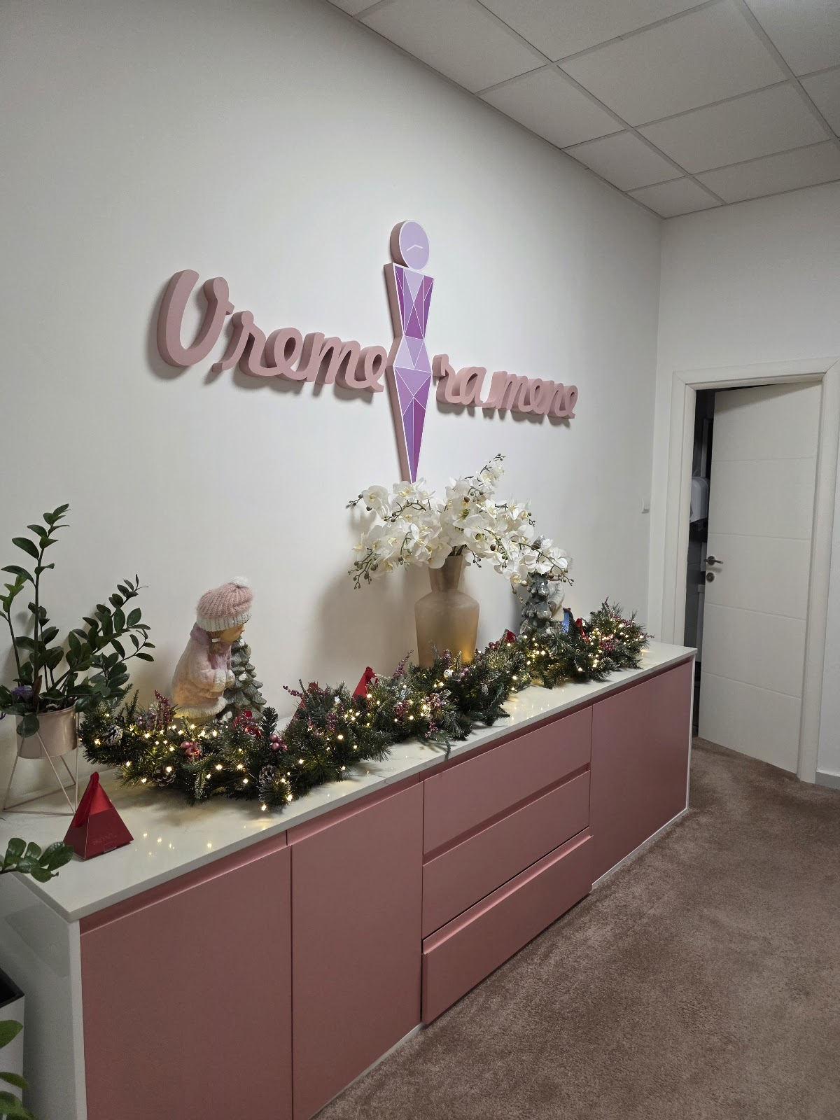 Vreme za mene - kozmetički salon - Usluge u Novom Sadu