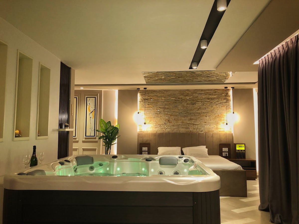 Pleasure SPA Apartment | Jacuzzi & SPA - Usluge u Novom Sadu