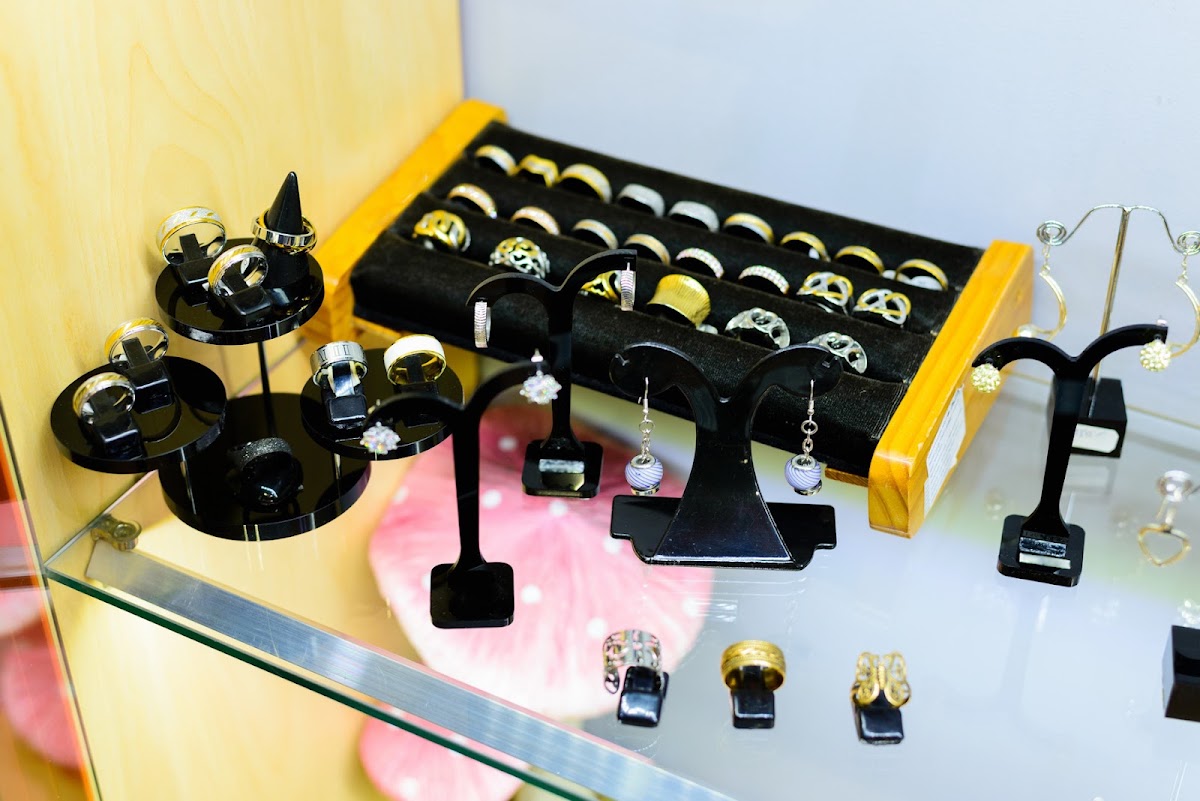 Be Beauty Shop - Tattoo & Piercing - Usluge u Novom Sadu