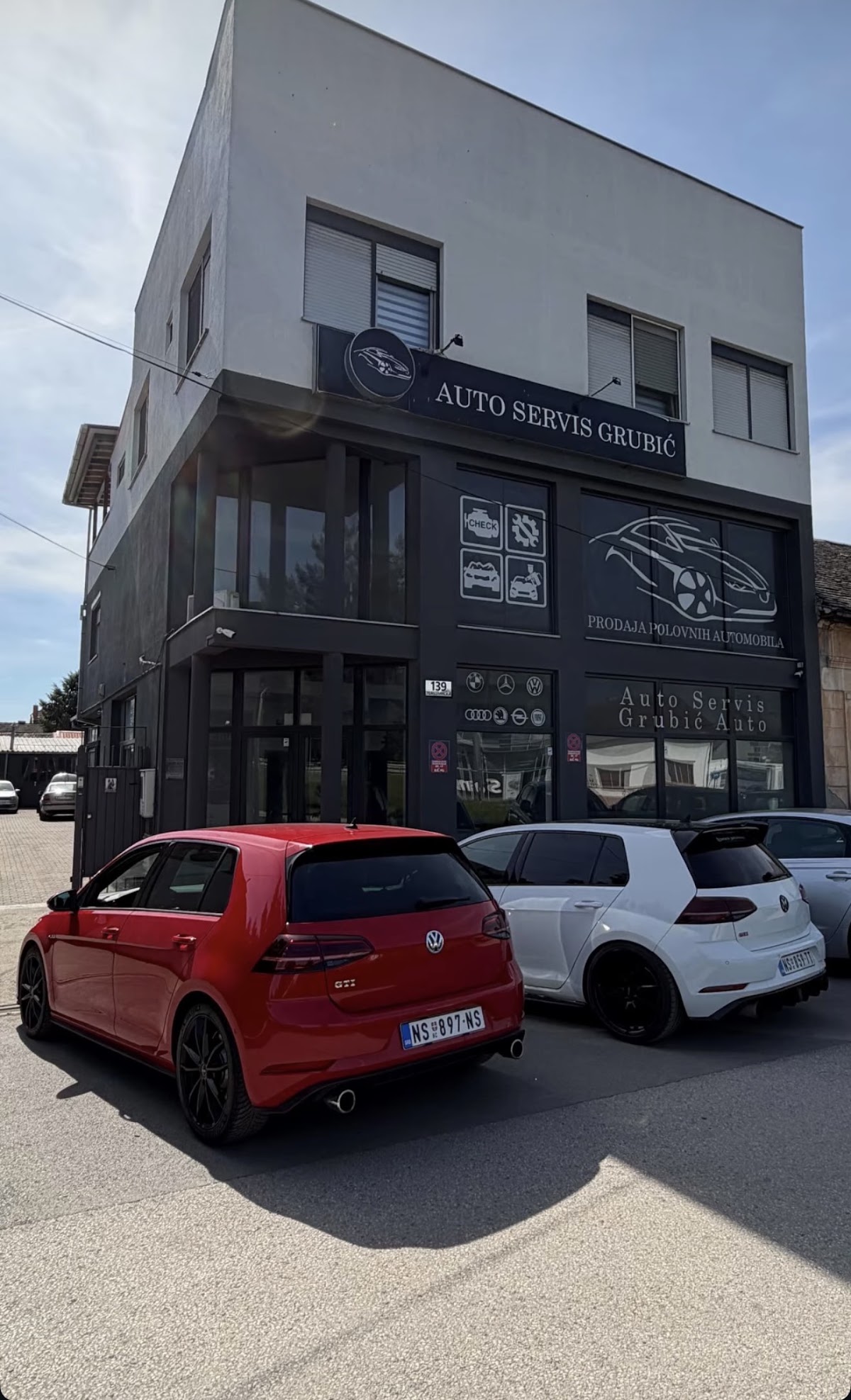 Auto servis Grubic auto i slep sluzba 00-24h - Auto u Novom Sadu