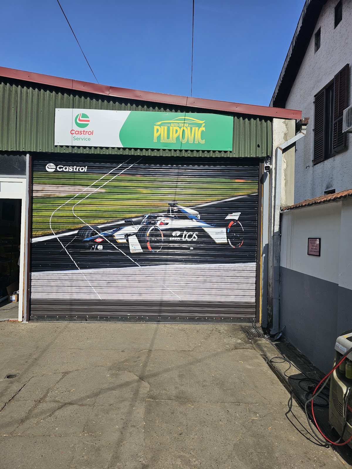 AUTOSERVIS PILIPOVIĆ - Auto u Novom Sadu