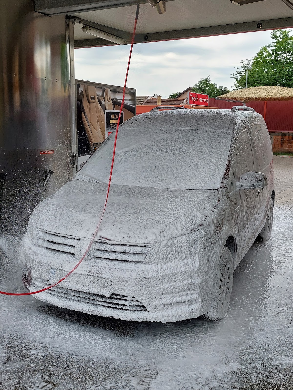 Samouslužna auto perionica Mega Wash - Auto u Novom Sadu