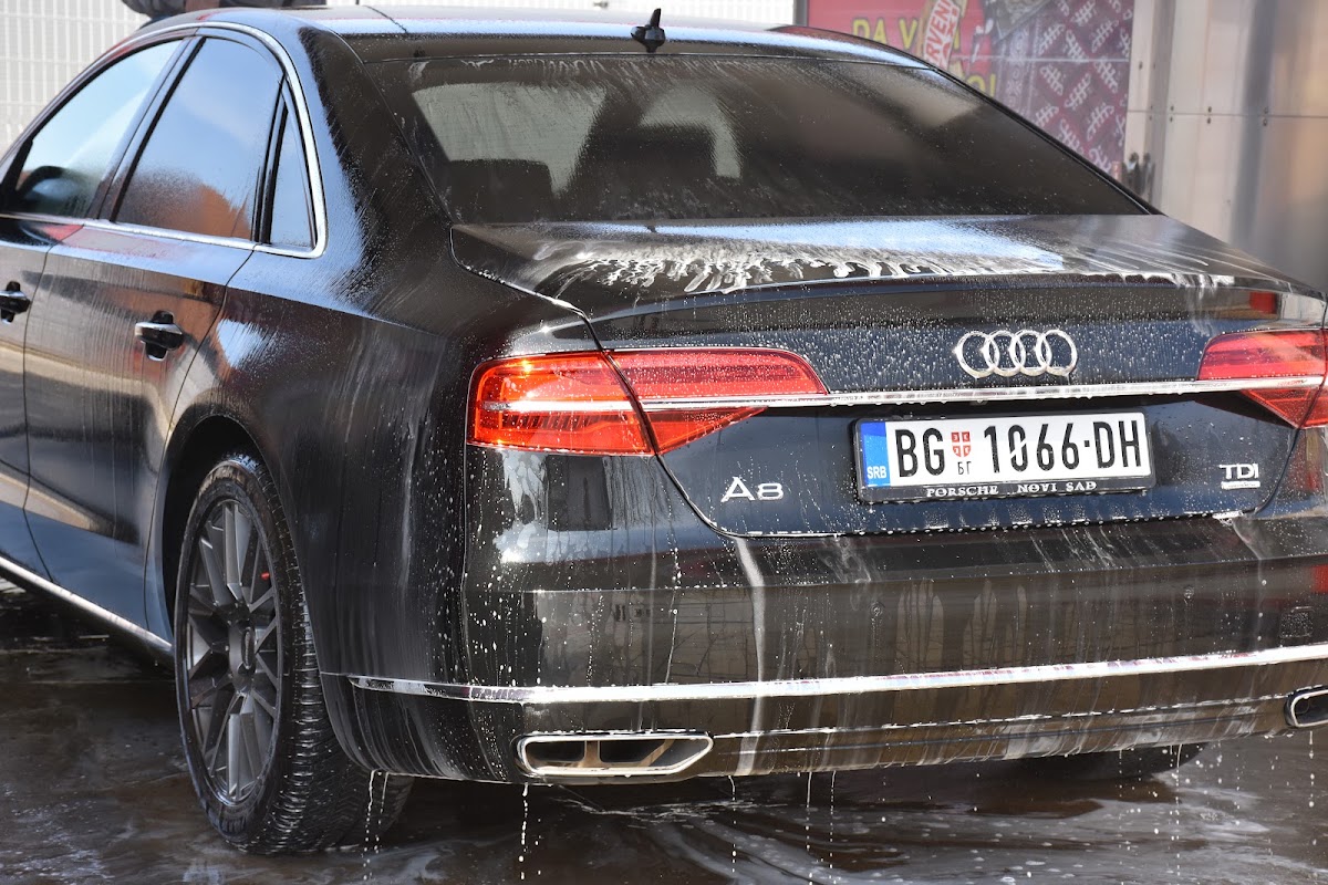 Samouslužna auto perionica Mega Wash - Auto u Novom Sadu