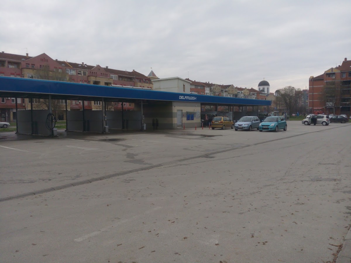 Delfin - Auto u Novom Sadu