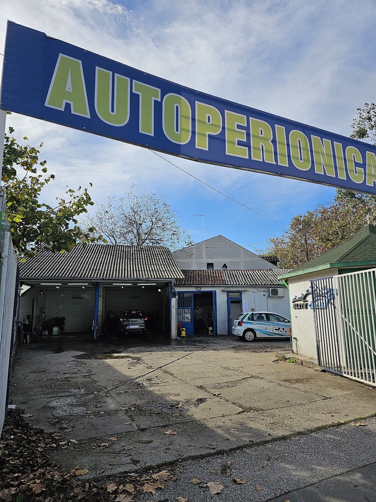 Autoperionica RUČNO PRANJE - Auto u Novom Sadu
