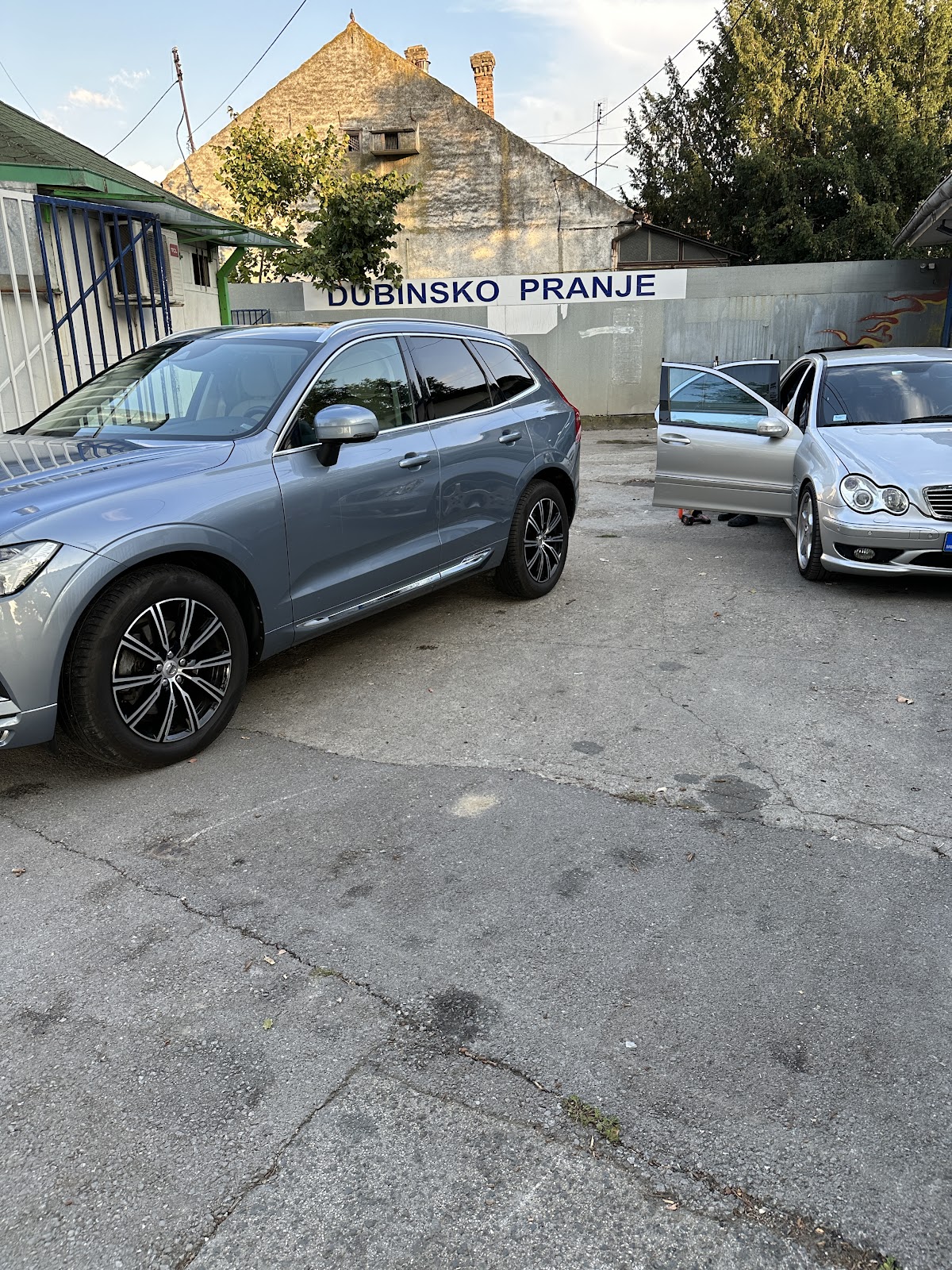 Autoperionica RUČNO PRANJE - Auto u Novom Sadu