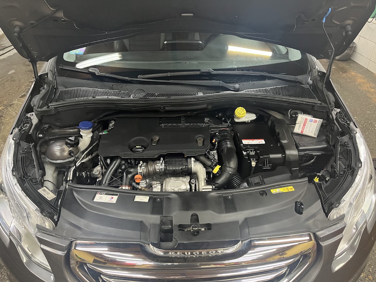 Autoperionica Familija 021 - Auto u Novom Sadu
