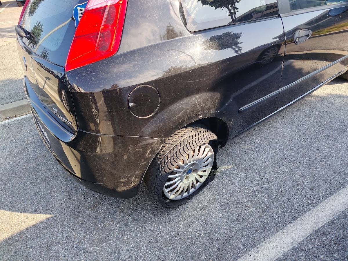 Mobilni Vulkanizer Novi Sad (pre dolaska pozvati) - Auto u Novom Sadu