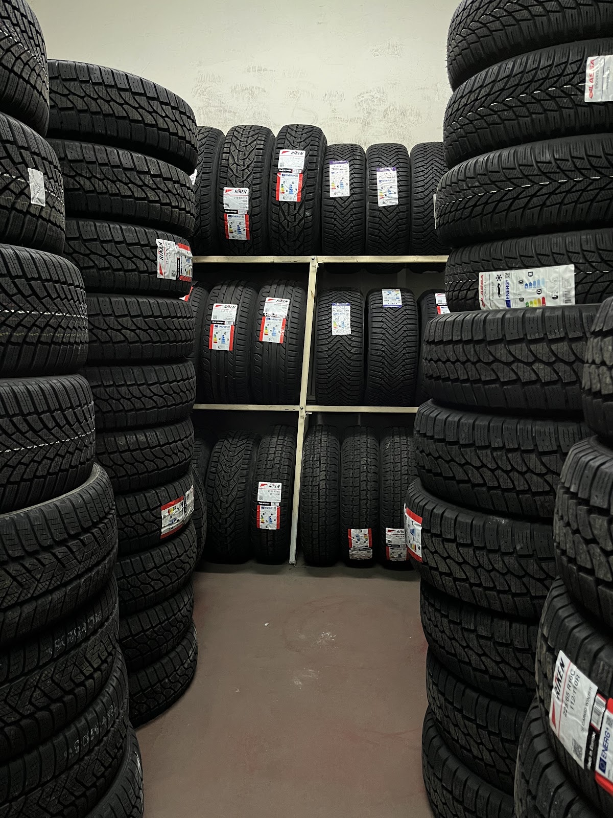 Vulkanizer „Žare“ - Auto u Novom Sadu