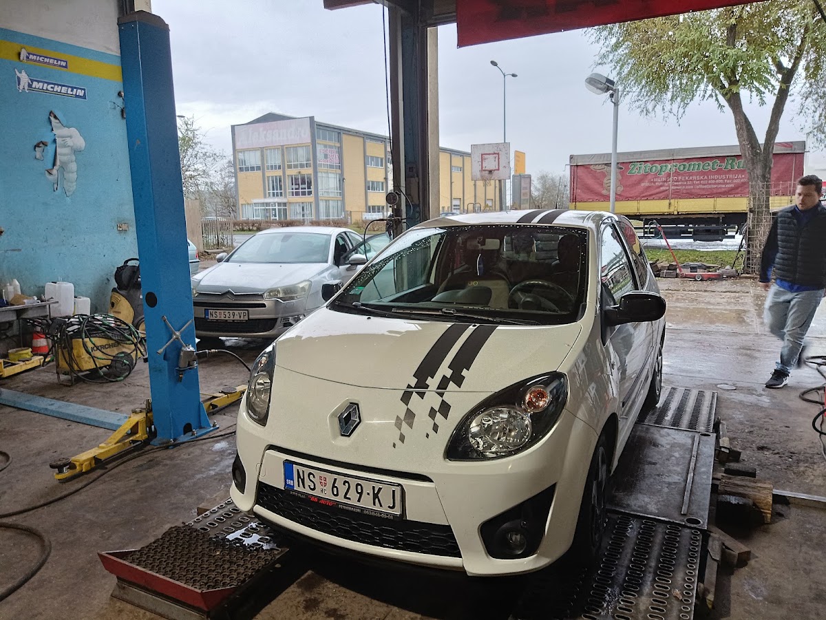 VULKANIZER ZEKA - Auto u Novom Sadu