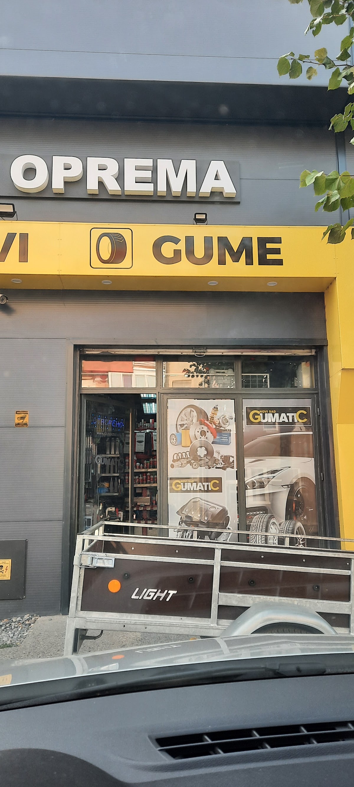 Gumatic 3 Auto delovi - Auto u Novom Sadu