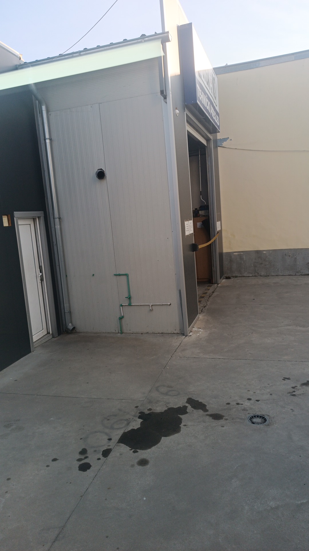 Auto centar GIGA - Auto u Novom Sadu