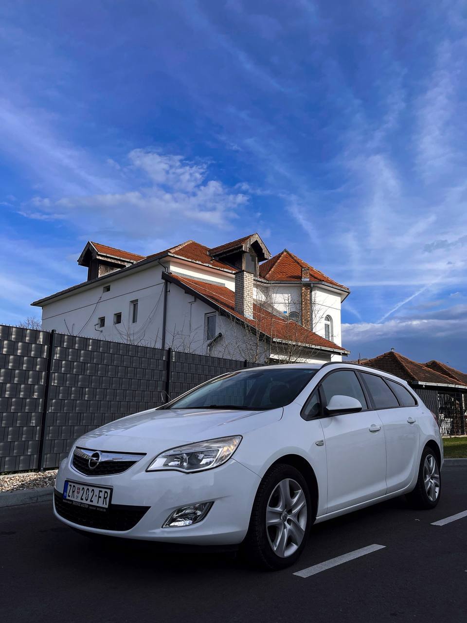 Volkovs rent a car - Auto u Novom Sadu