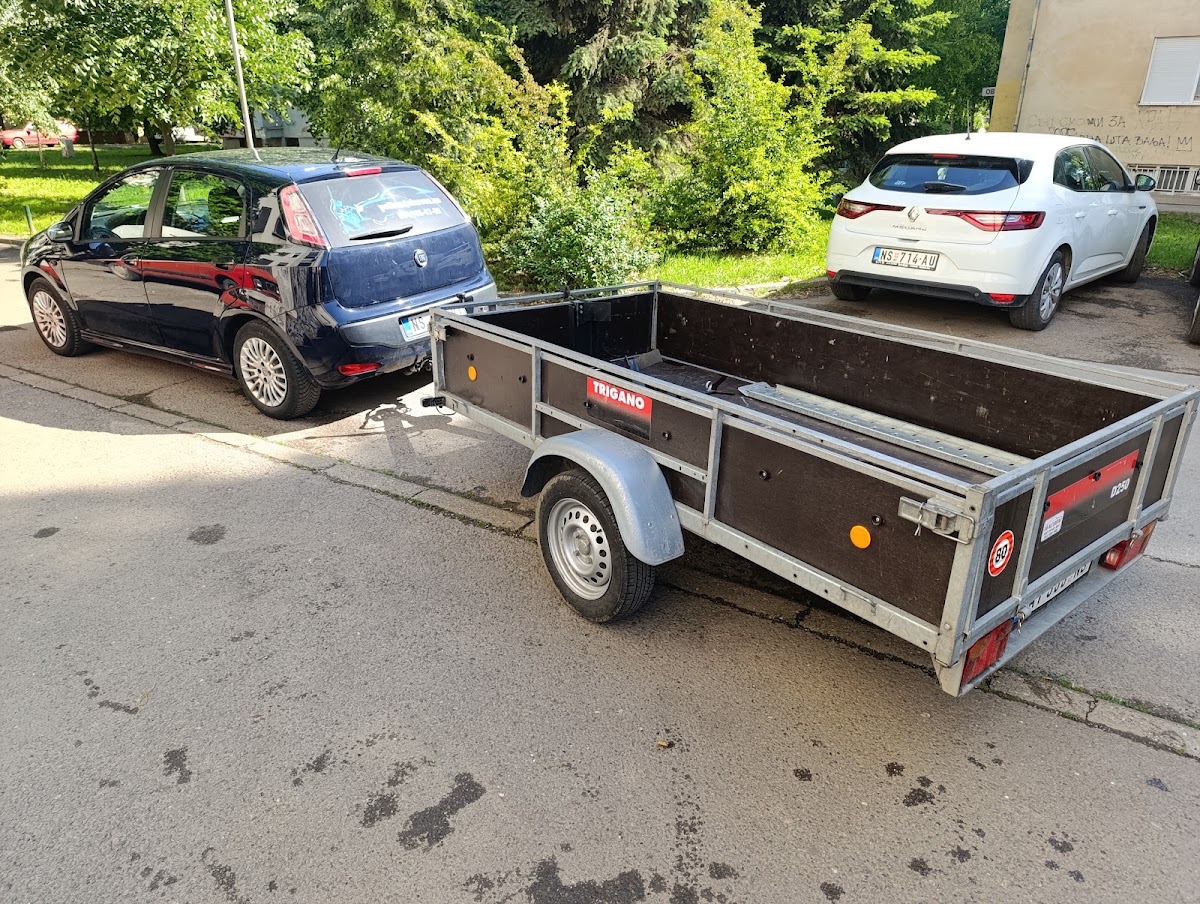 Iznajmljivanje prikolica Novi Sad za teret (cerada), motor, kvad - Auto u Novom Sadu