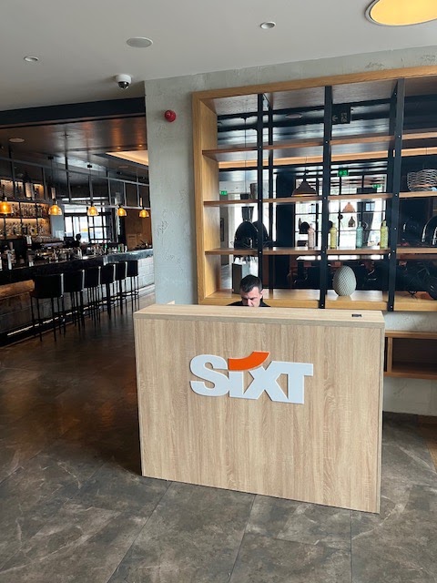 Sixt Rent a Car - NOVI SAD/HOTEL SHERATON - Auto u Novom Sadu