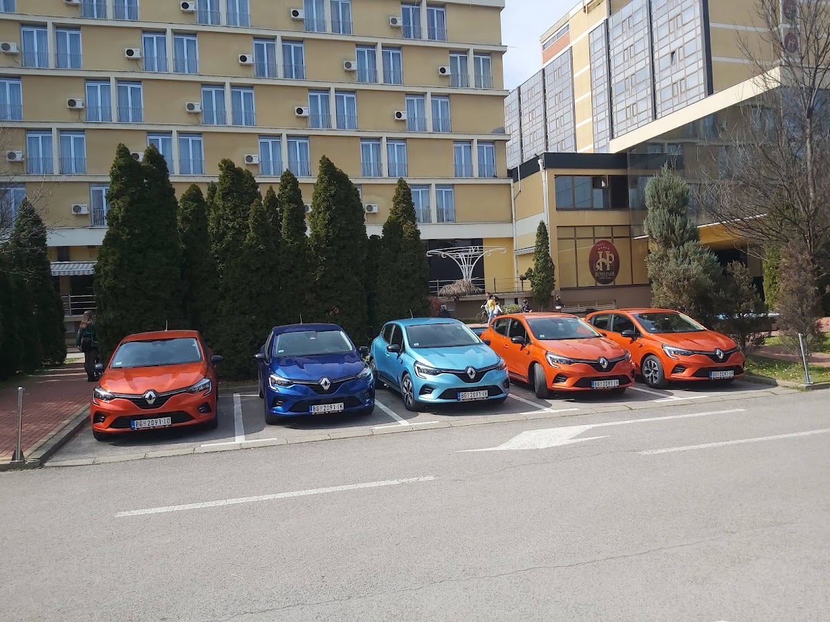 Sixt Rent a Car - NOVI SAD/HOTEL SHERATON - Auto u Novom Sadu